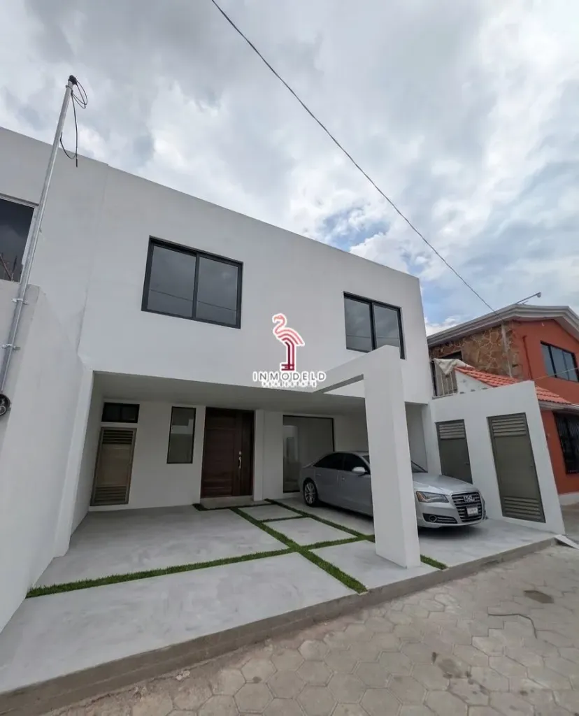 Residencia con Sala a Doble Altura: 175 m² de diseño en San Gabriel Cuauhtla (2 000 000 MXN)